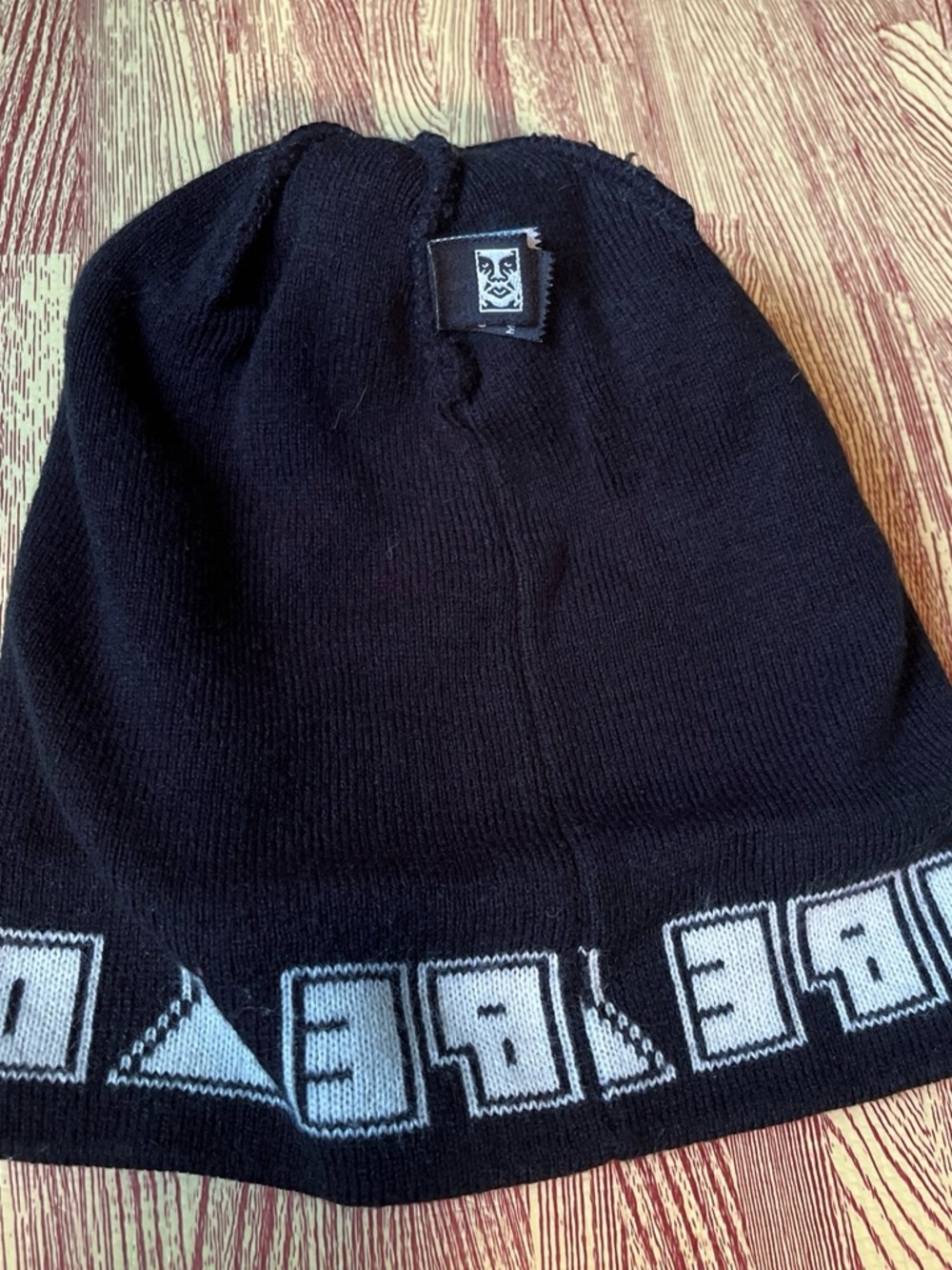 Obey Middle finger Black & white Pom Beanie - Picture 5 of 7